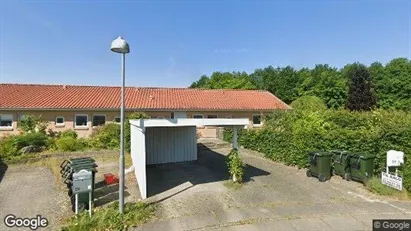 Andelsboliger til salg i Rønde - Foto fra Google Street View Andelsboliger til salg i Rønde - Foto fra Google Street View