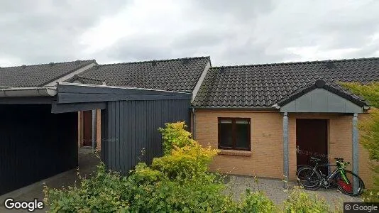 Andelsboliger til salg i Rønde - Foto fra Google Street View